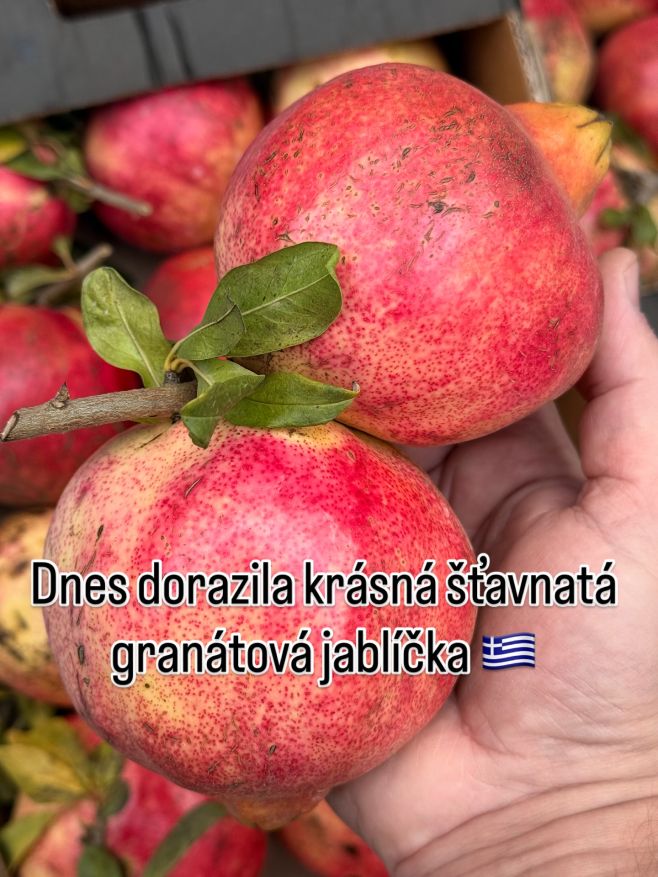 #greekmarket #tonejlepšízřecka #granátovájablka #milujemeřecko #ovoceazeleninazřecka